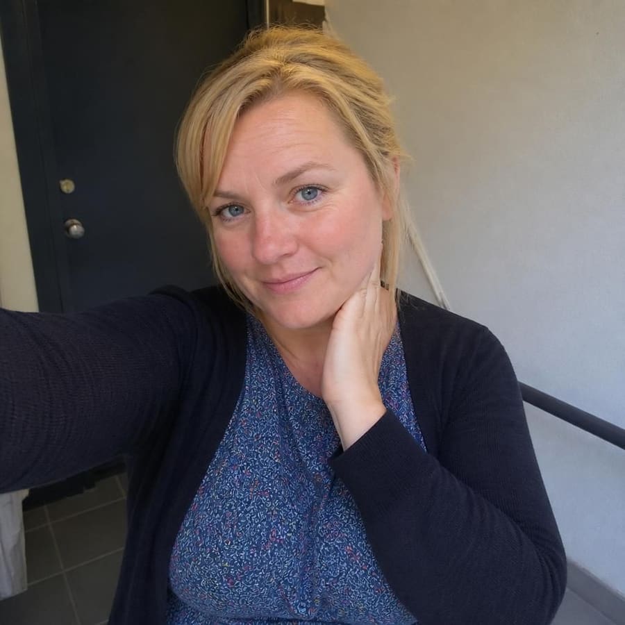Stina, 40, Karlsruhe