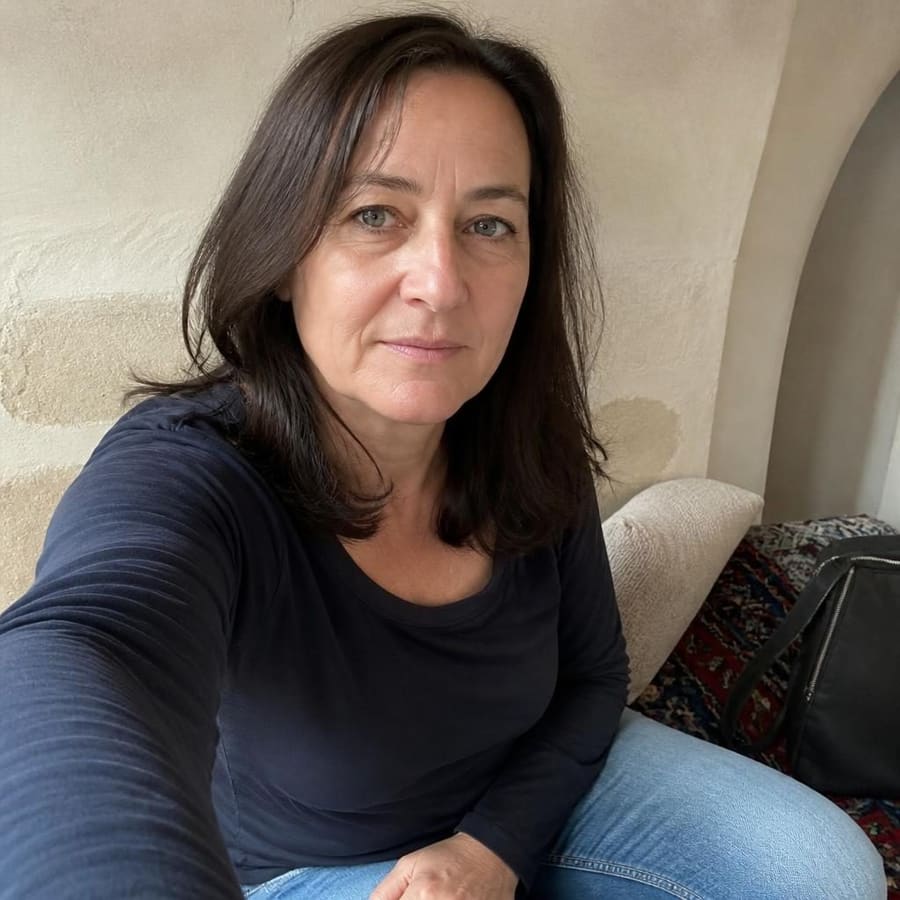 Zarah, 54, Stuttgart