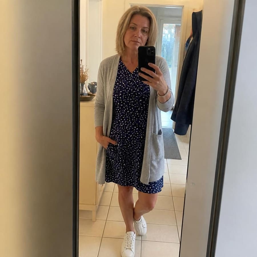 Camilla, 56, Allensbach
