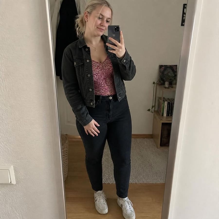 Verena, 22, Wermelskirchen