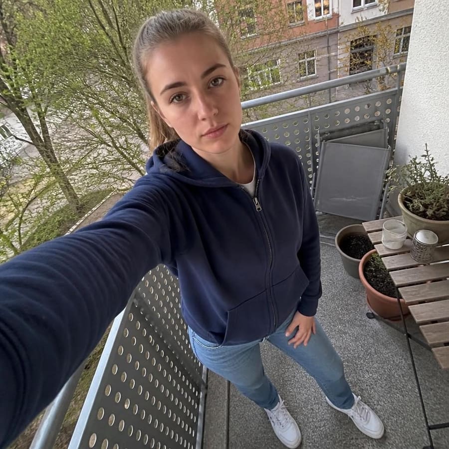 Brunella, 24, Fürth