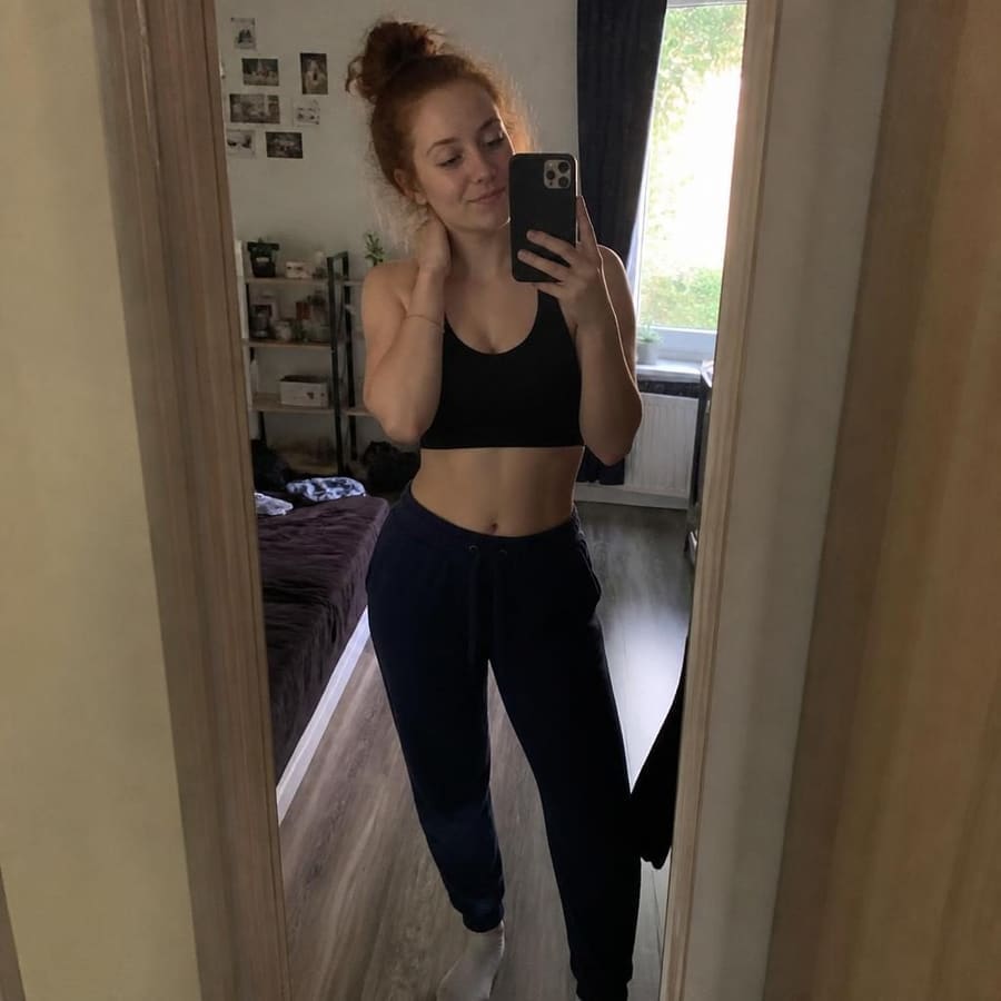 Jaqueline, 18, Bottrop