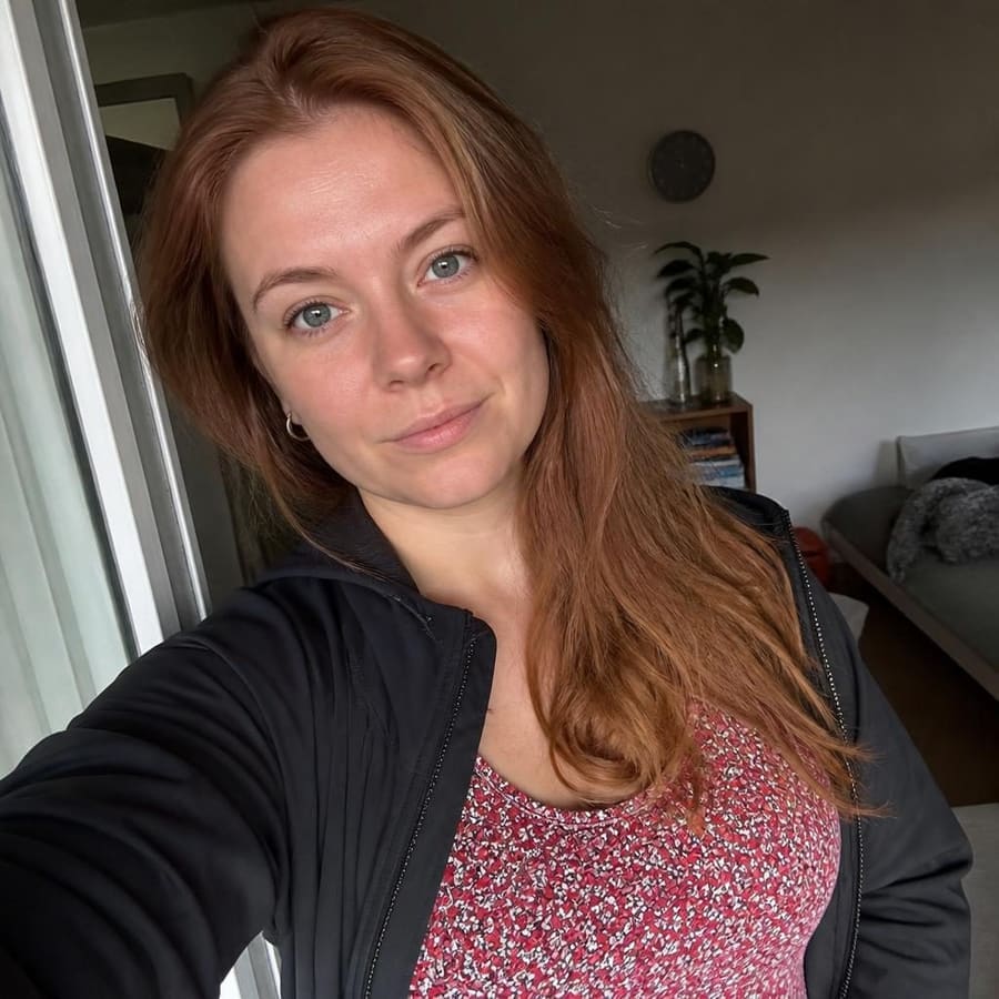 Sirma, 20, Stuttgart