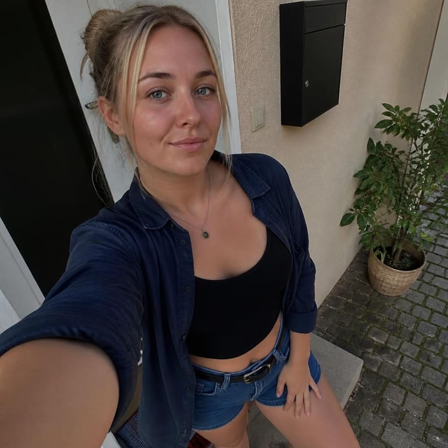 Suzanna, 26, Barsinghausen