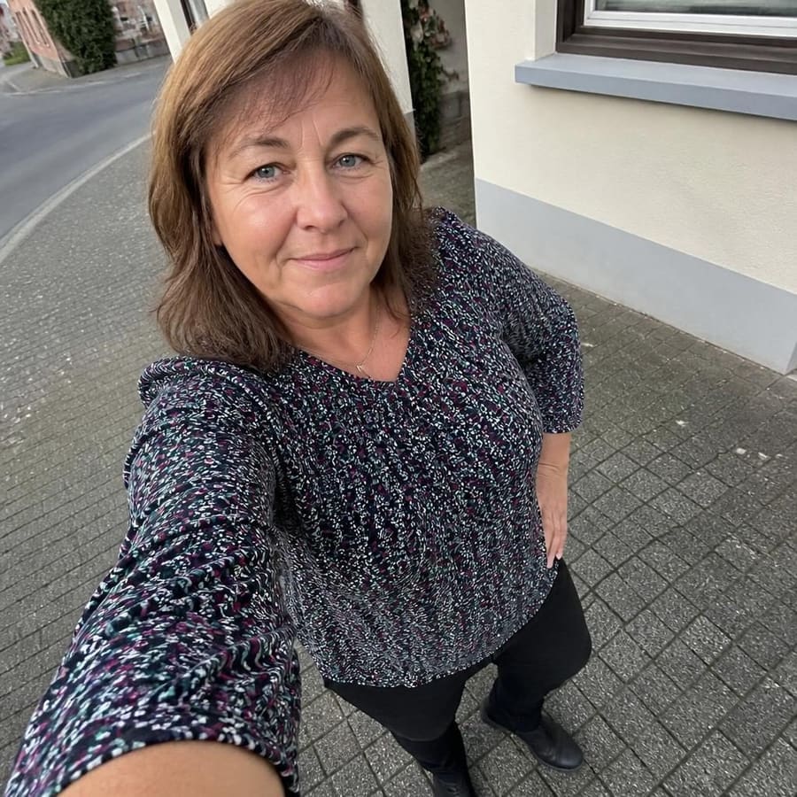 Marianka, 56, Bensheim