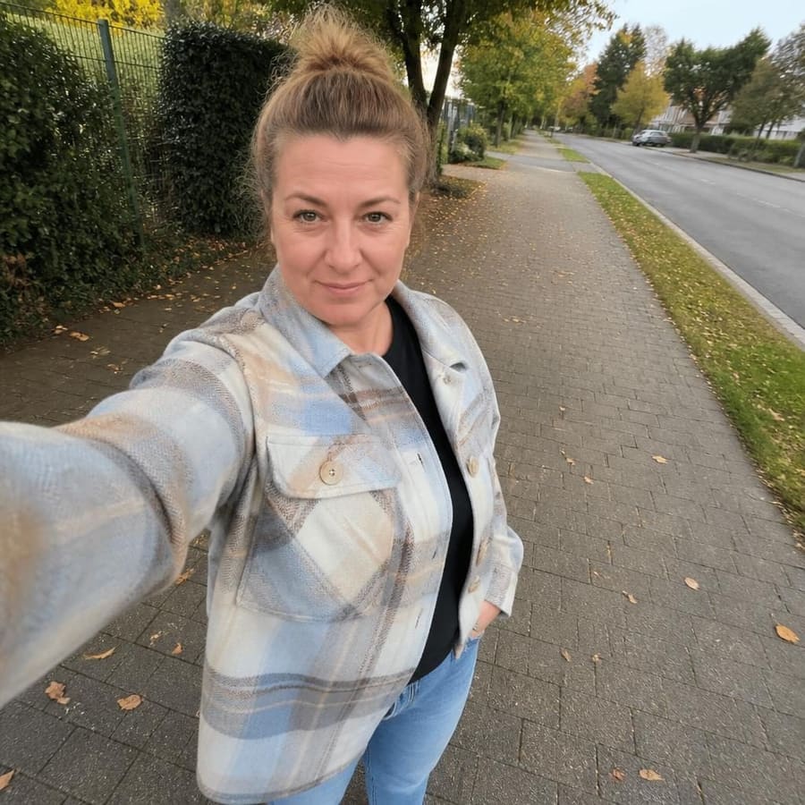 Nelly, 40, Dinslaken