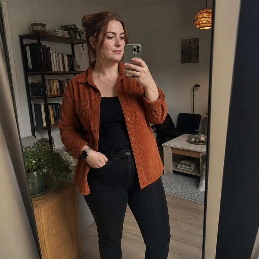 Mari, 27, Niederkassel