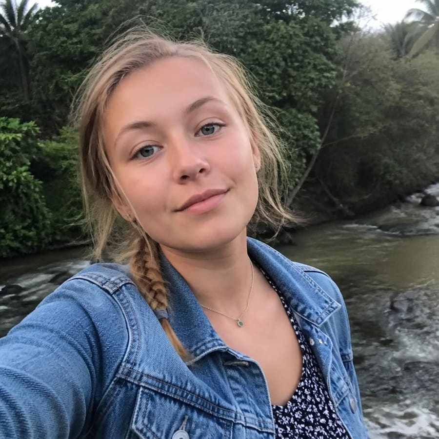 Pia, 18, Ehingen