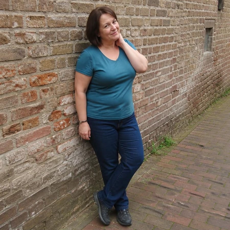 Lorena, 50, Magdeburg