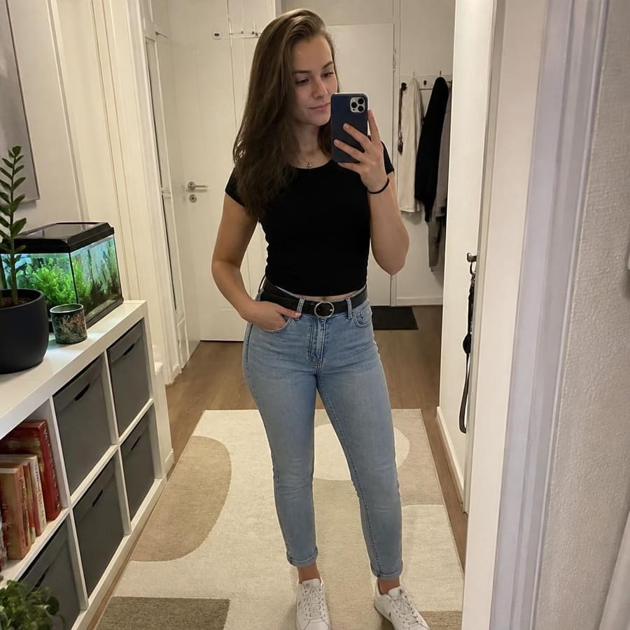 Zeynep, 21, Friedrichshafen