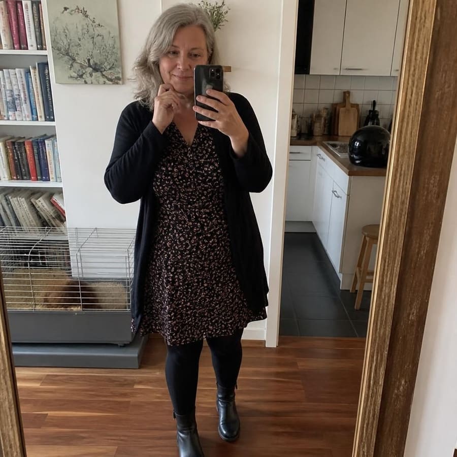 Mima, 60, Freising