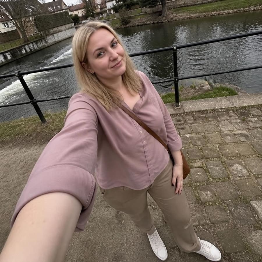 Ines, 27, Weiterstadt