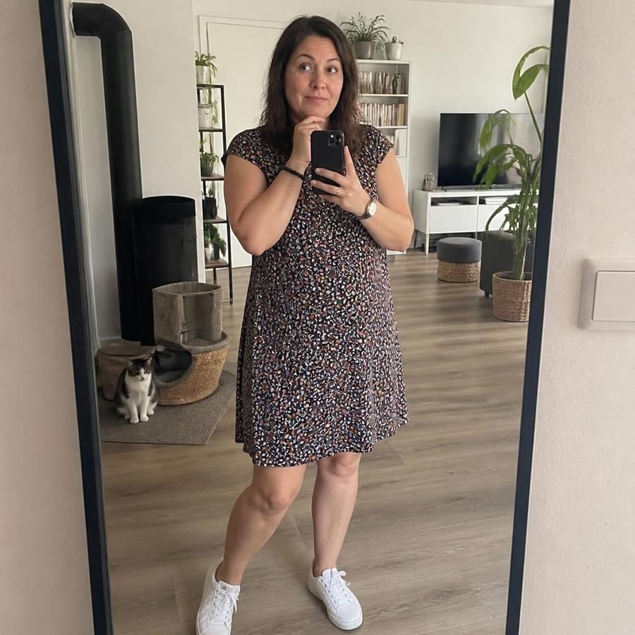 Mina, 44, Oldenburg