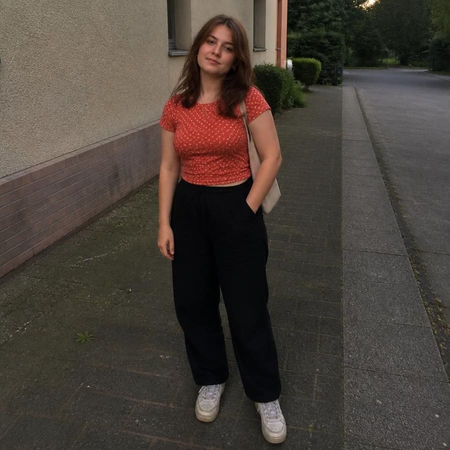 Faustina, 23, Winsen
