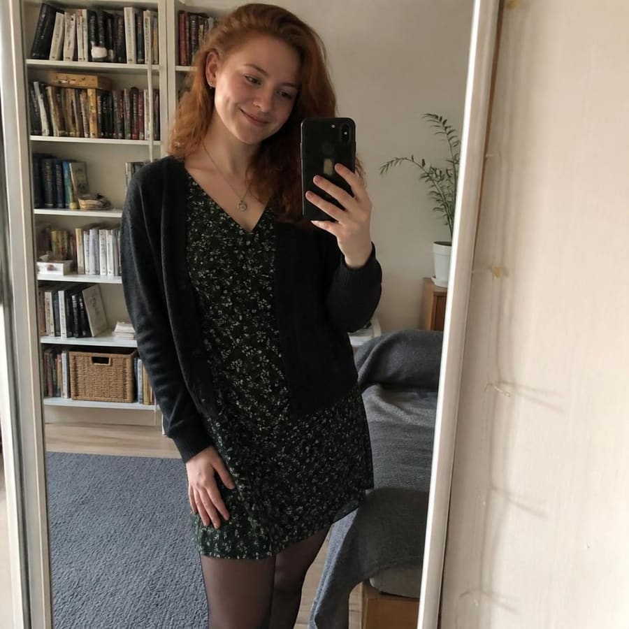 Janina, 24, Essen