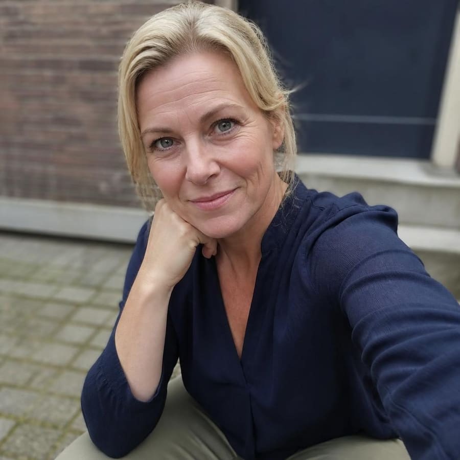Nelle, 52, Bremen