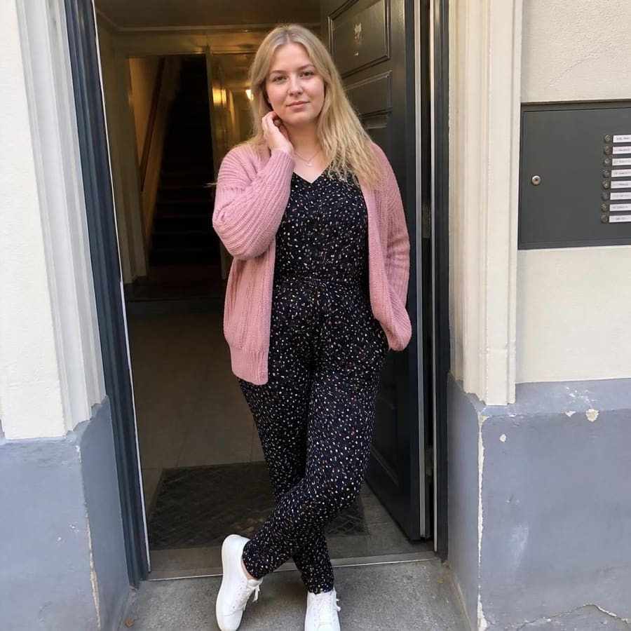 Mima, 20, Bielefeld