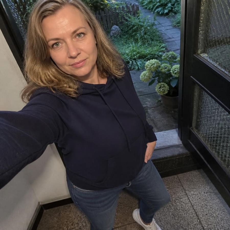 Suzanna, 46, Essen