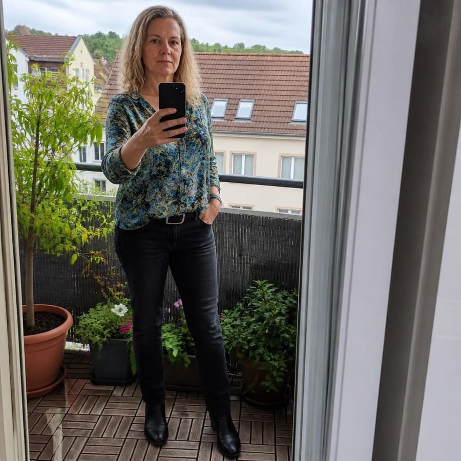 Angela, 51, Stuttgart