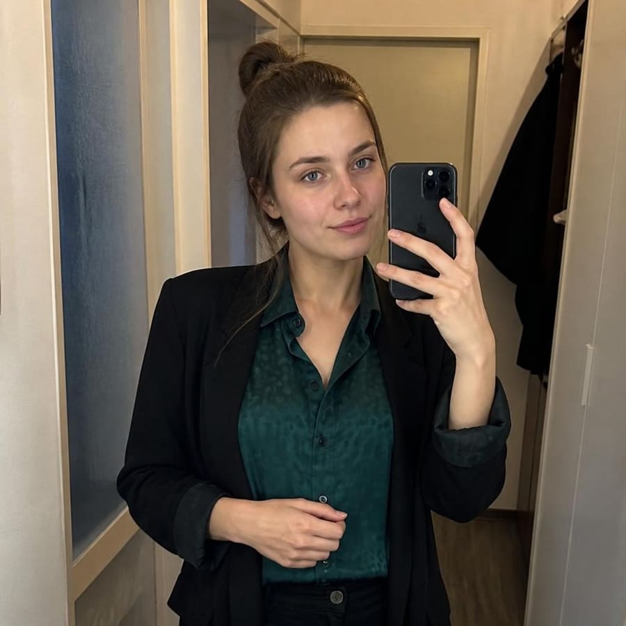 Zara, 24, Essen