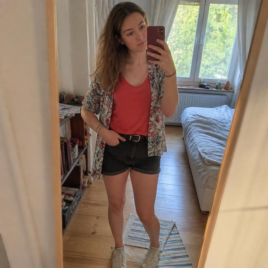 Klementina, 20, Essen