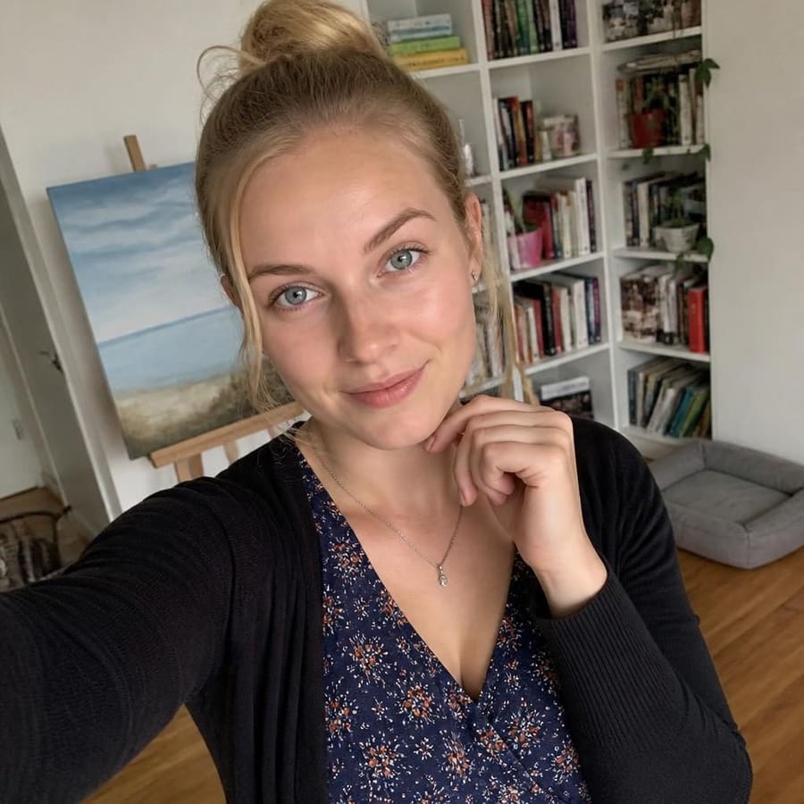Adina, 29, Stuttgart