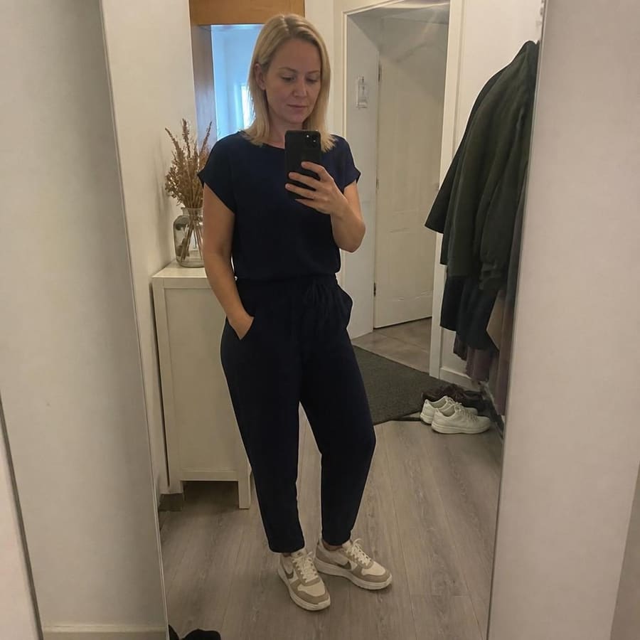 Lora, 39, Stuttgart