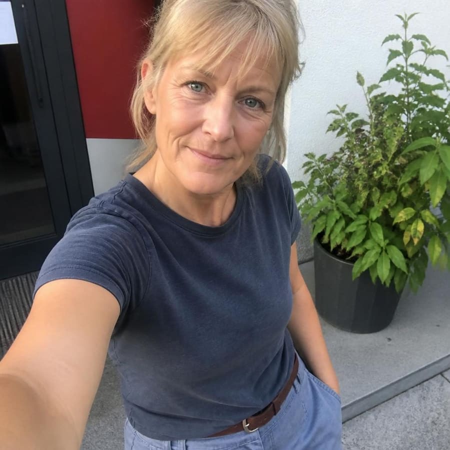 Janina, 63, Düsseldorf