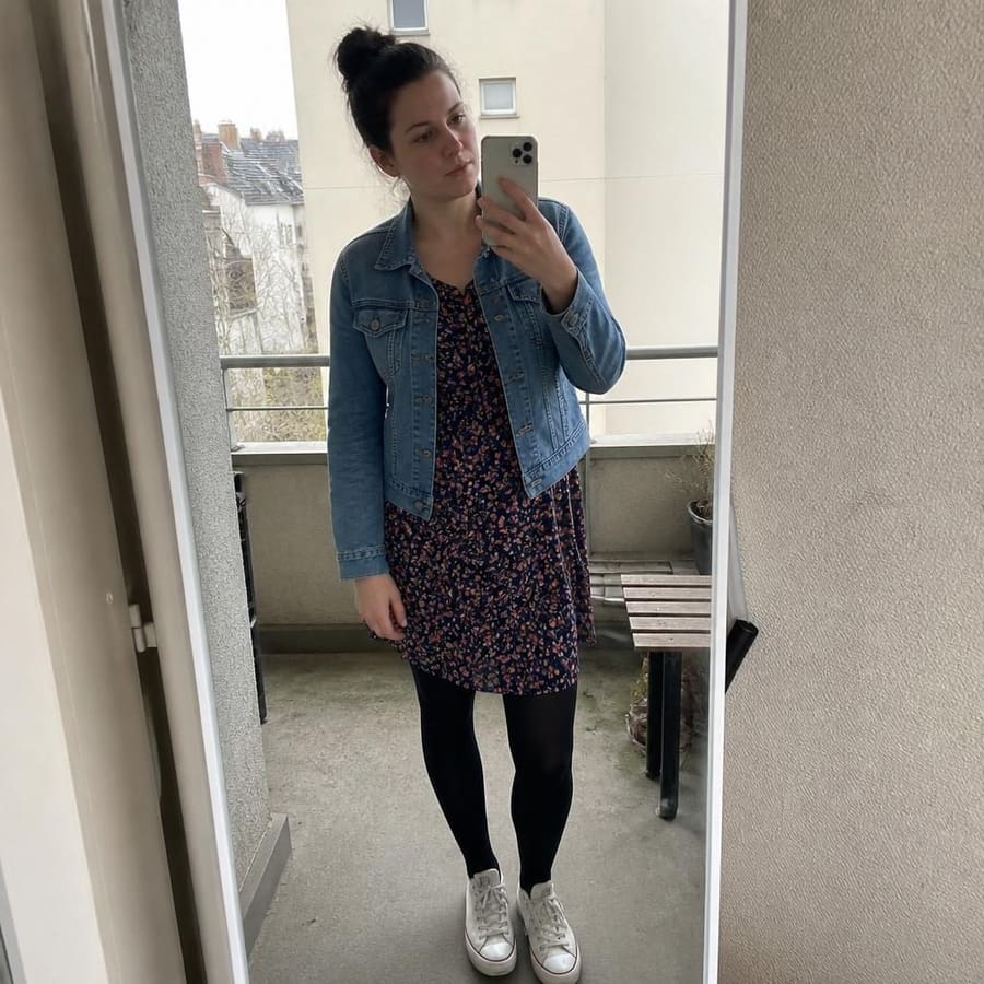 Lotta, 31, Bielefeld