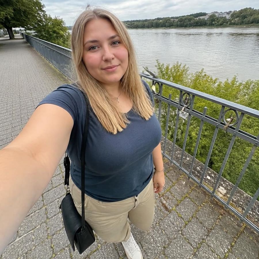 Aileen, 25, Mainz
