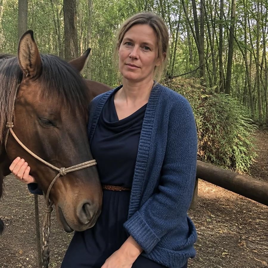 Banu, 44, Darmstadt