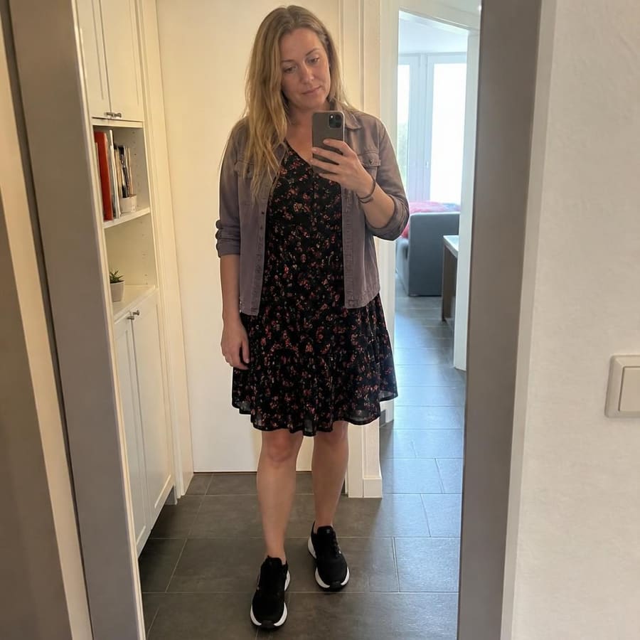 Adina, 35, Leverkusen