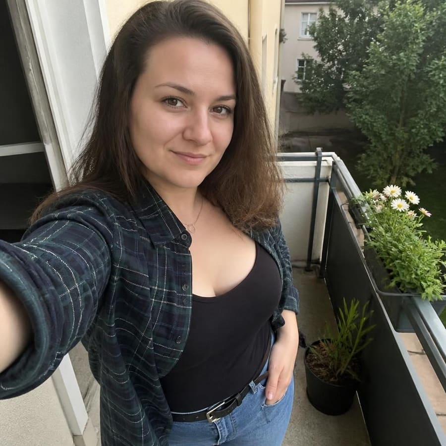 Idil, 23, Saarbrücken