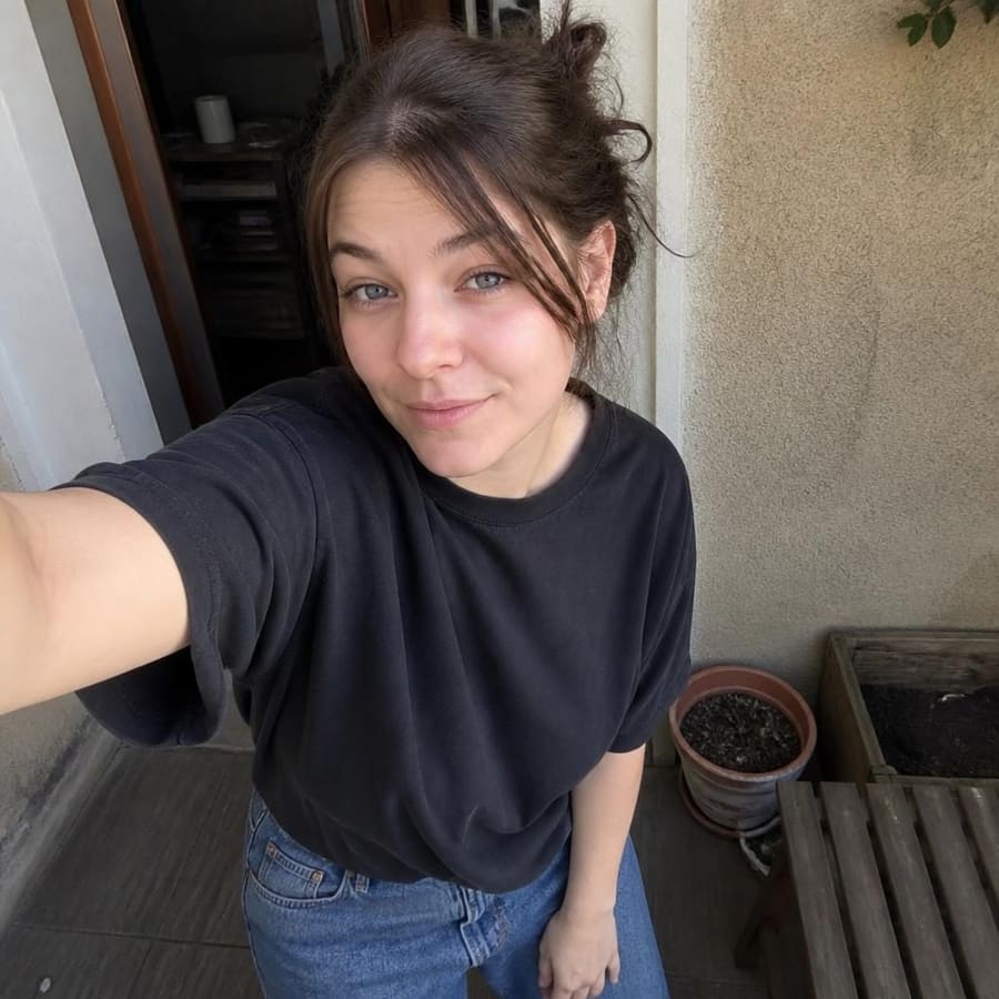 Dora, 23, Potsdam