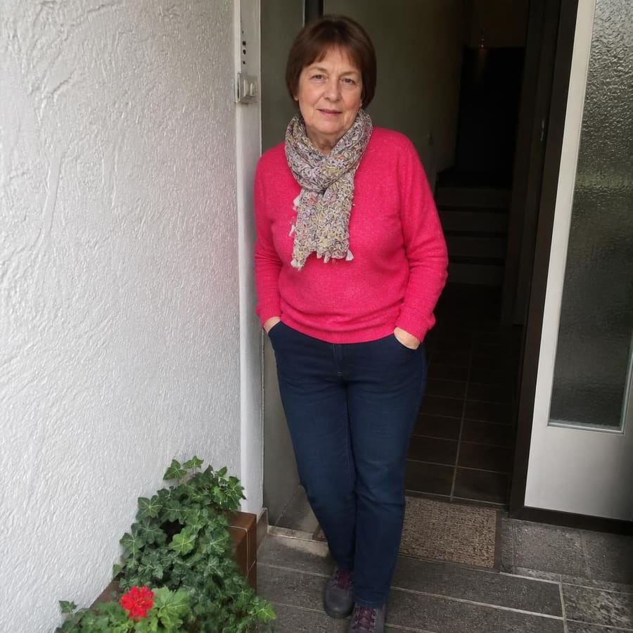 Seval, 72, Mönchengladbach