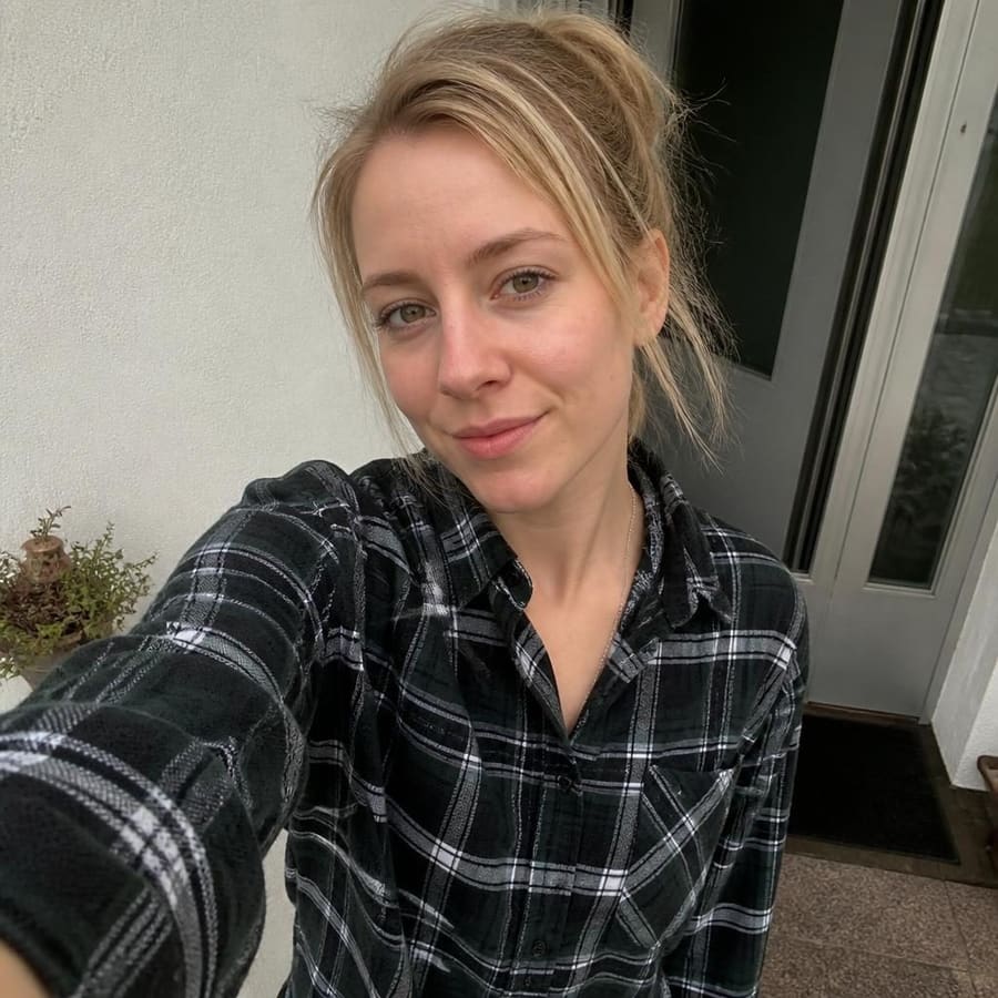 Milena, 29, Leverkusen