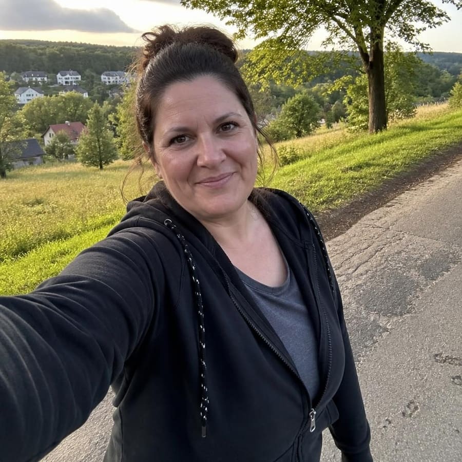 Svea, 46, Aachen