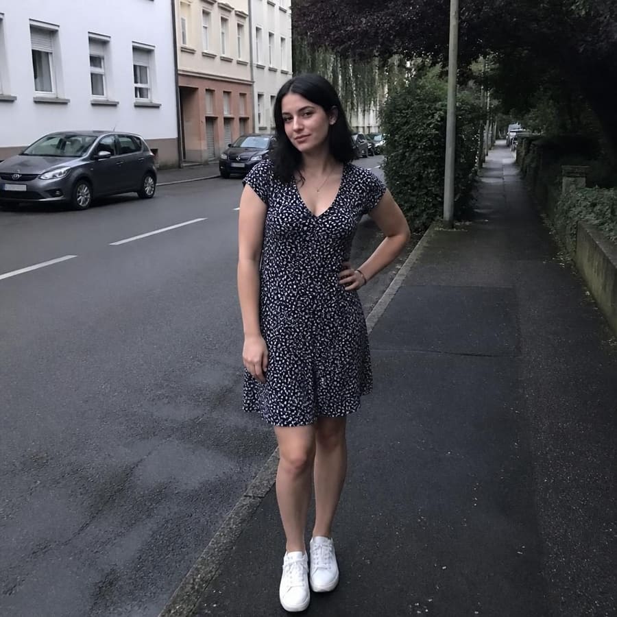 Nelia, 18, Saarbrücken
